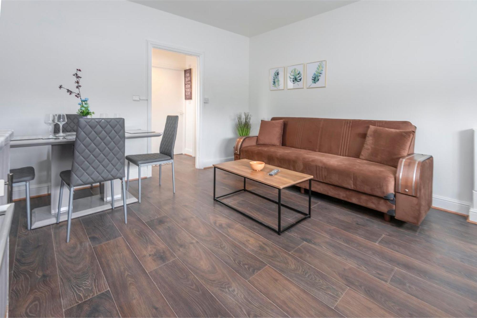 Modern Family Home W/Wi-Fi, Netflix, Self Check-In London Exteriör bild