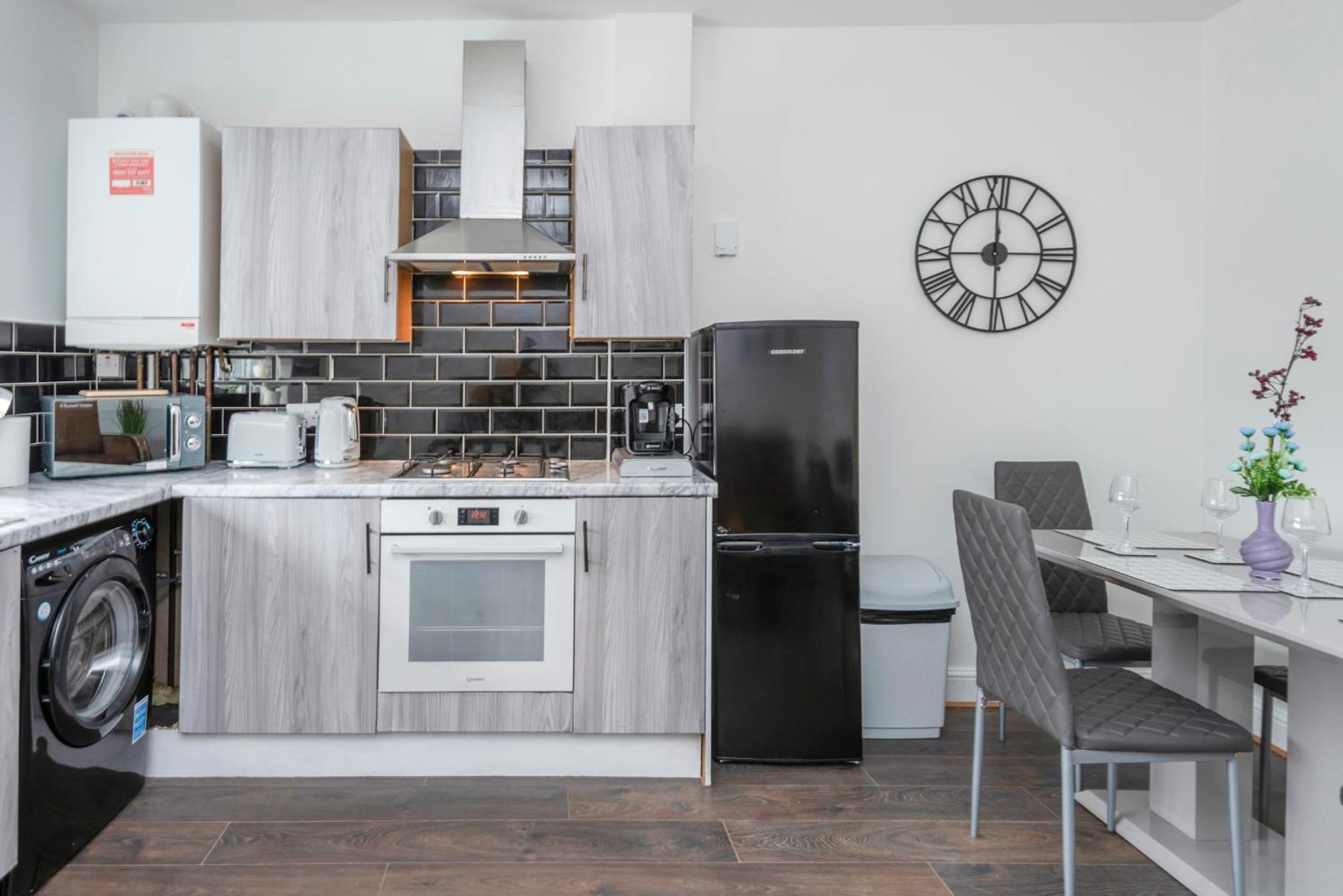 Modern Family Home W/Wi-Fi, Netflix, Self Check-In London Exteriör bild