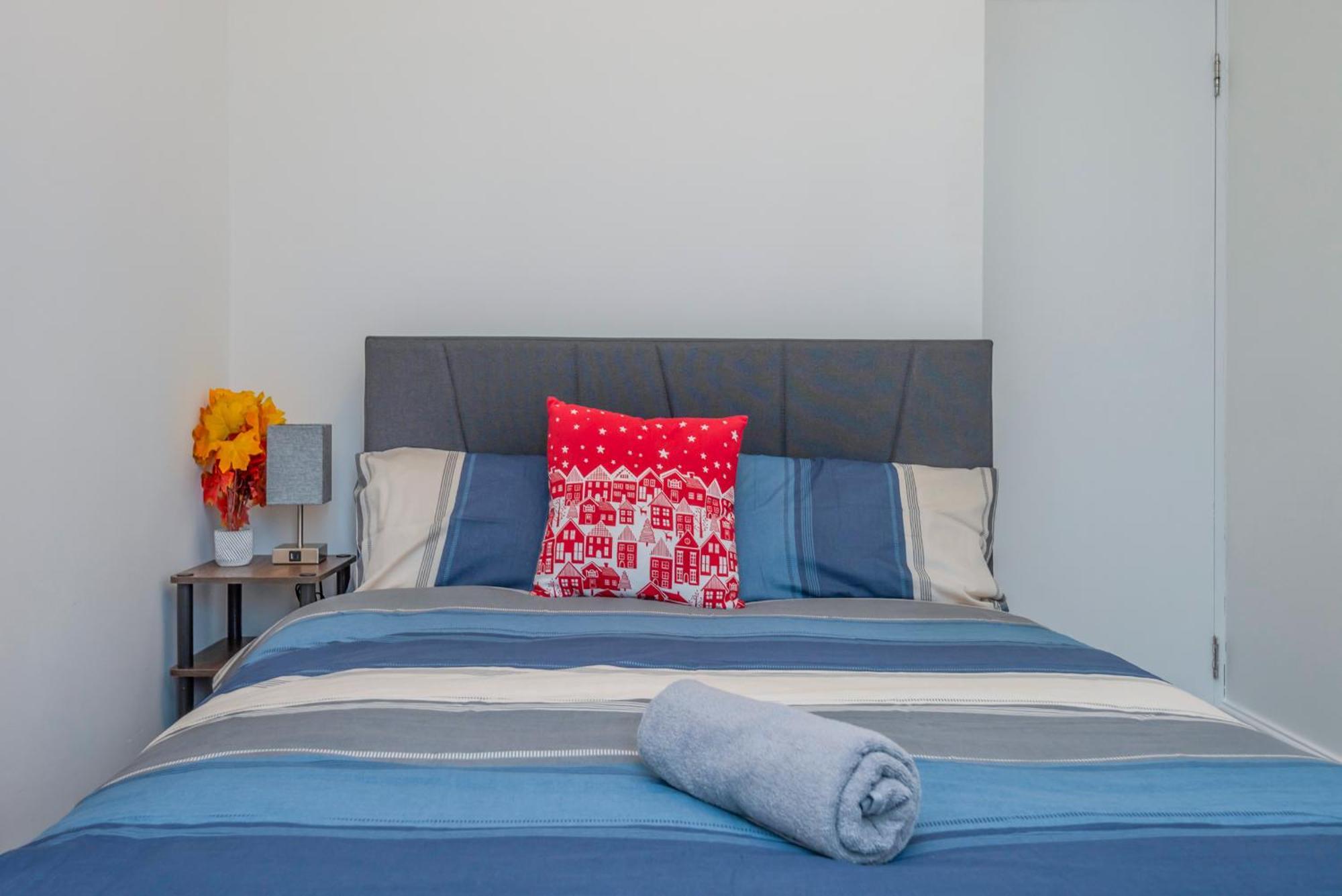 Modern Family Home W/Wi-Fi, Netflix, Self Check-In London Exteriör bild